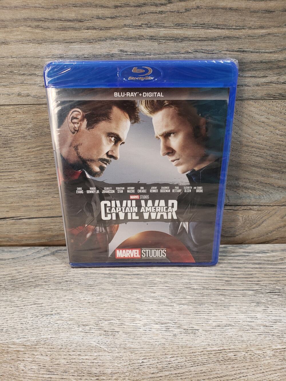 Captain America Civil War Blu-Ray + Digital Marvel Studios New